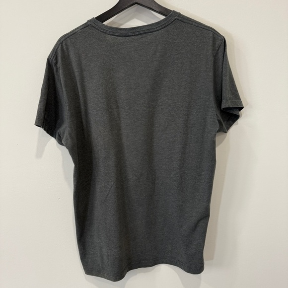 J. Crew Men's Slim Washed Gray V-Neck Shirt Size L - Picture 7 of 17